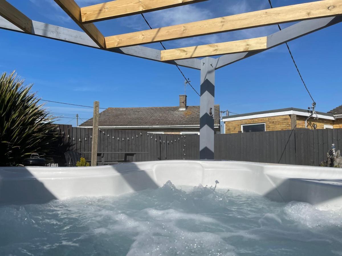 Dog Friendly Cottage 2 Mins To Beach With Hot Tub And Zappi Ev Lessingham Esterno foto