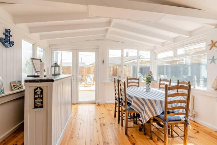 Dog Friendly Cottage 2 Mins To Beach With Hot Tub And Zappi Ev Lessingham Esterno foto
